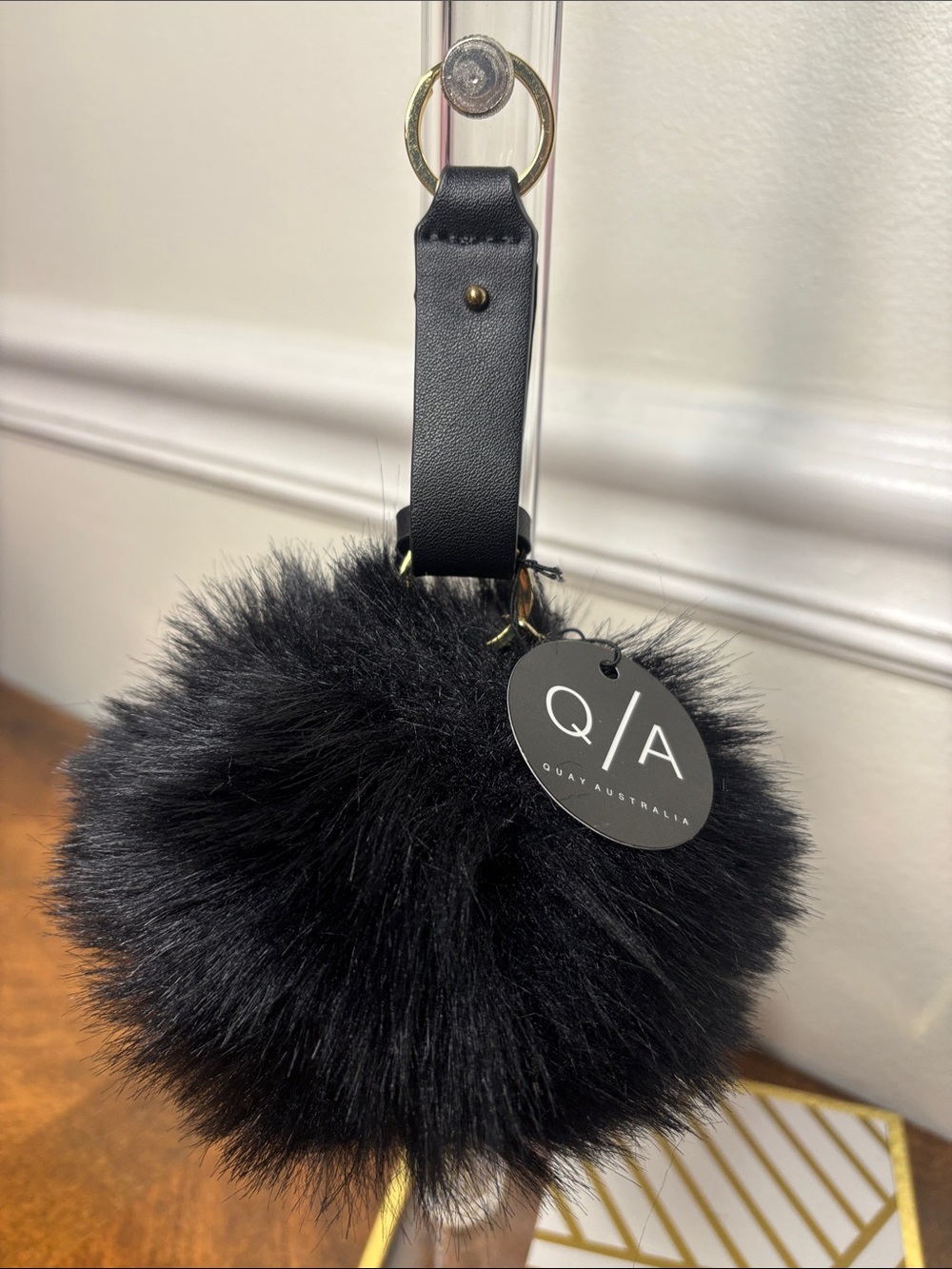 QUAY AUSTRALIA LARGE BLACK POM POM KEYCHAIN/BAG CHARM W/GOLD ACCENTS - Picture 6 of 6